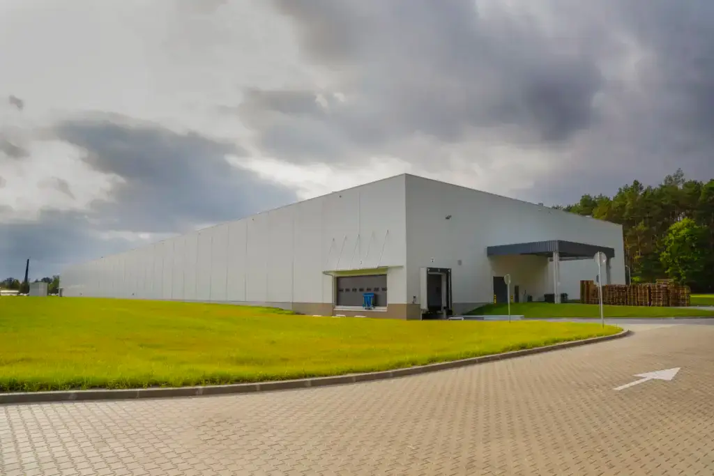 Produktionshalle in Okup Wielki