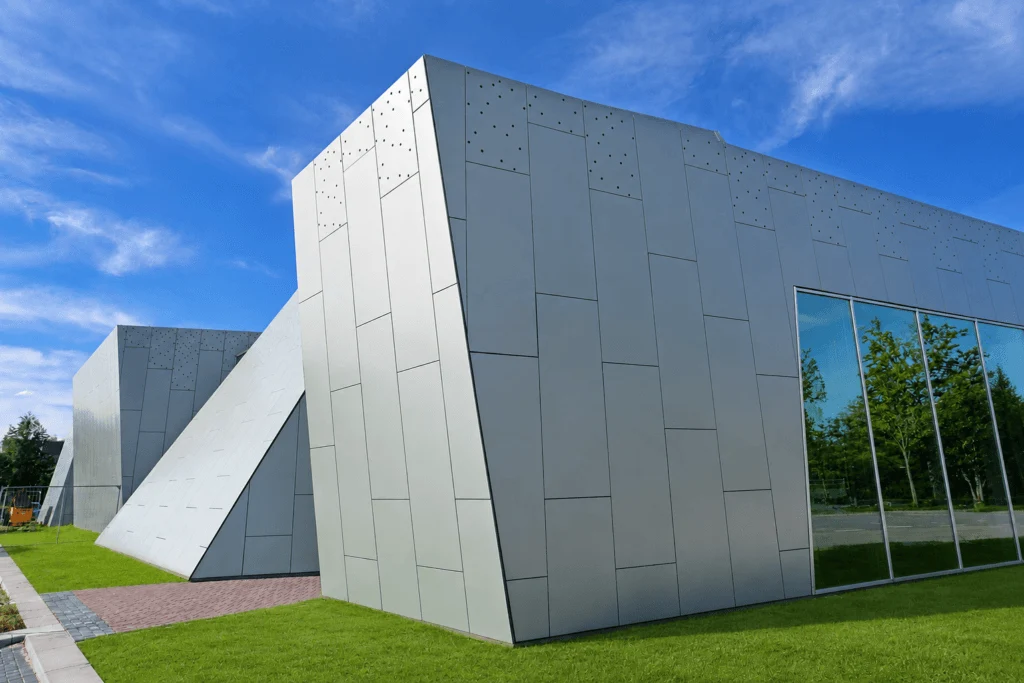 Architektur, die Aufmerksamkeit auf sich zieht. Technologie, die im Verborgenen bleibt.